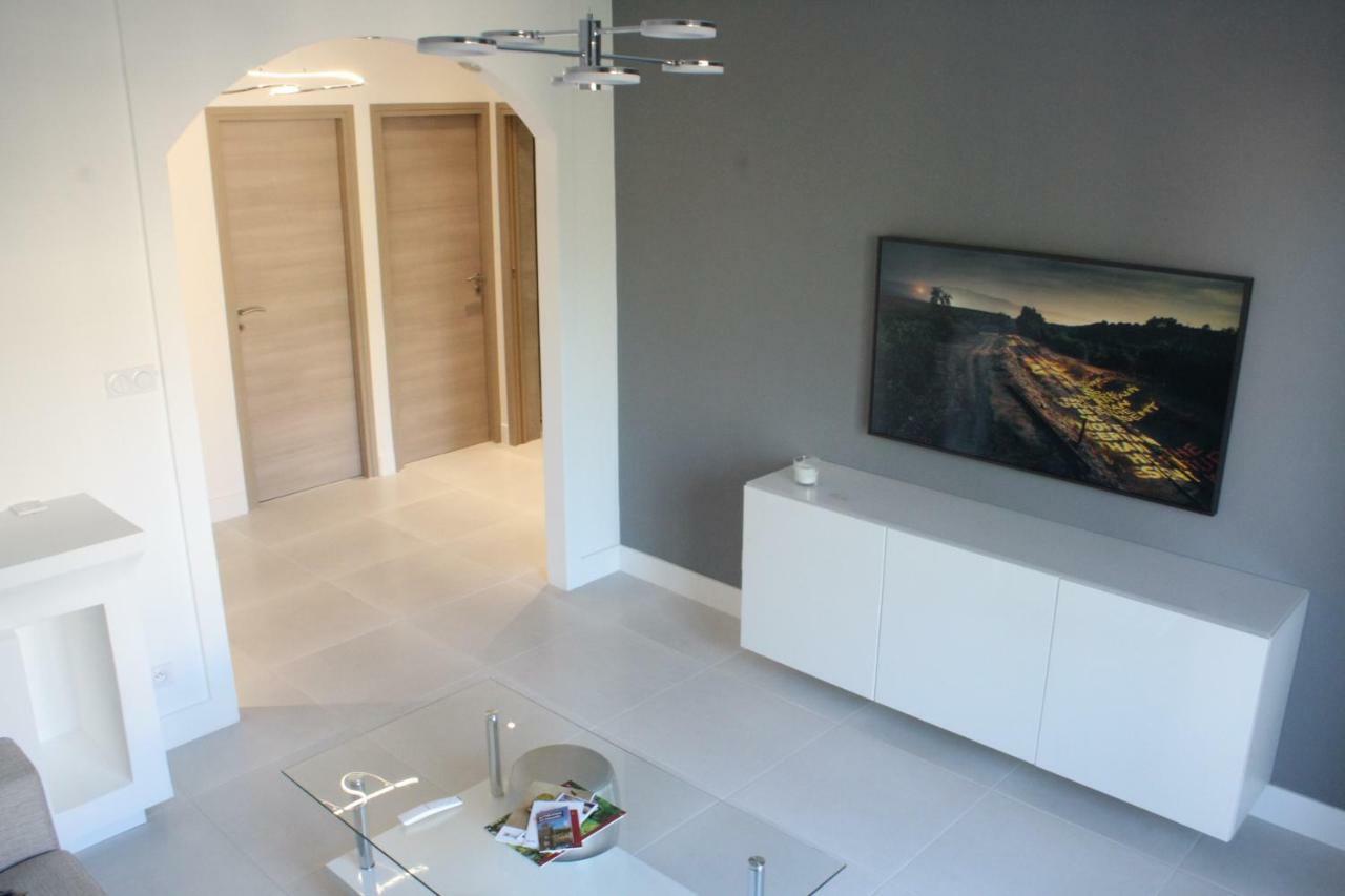 Fernand Pouillon Apartment เอ็ก-ซอง-โพรวองซ์ ภายนอก รูปภาพ